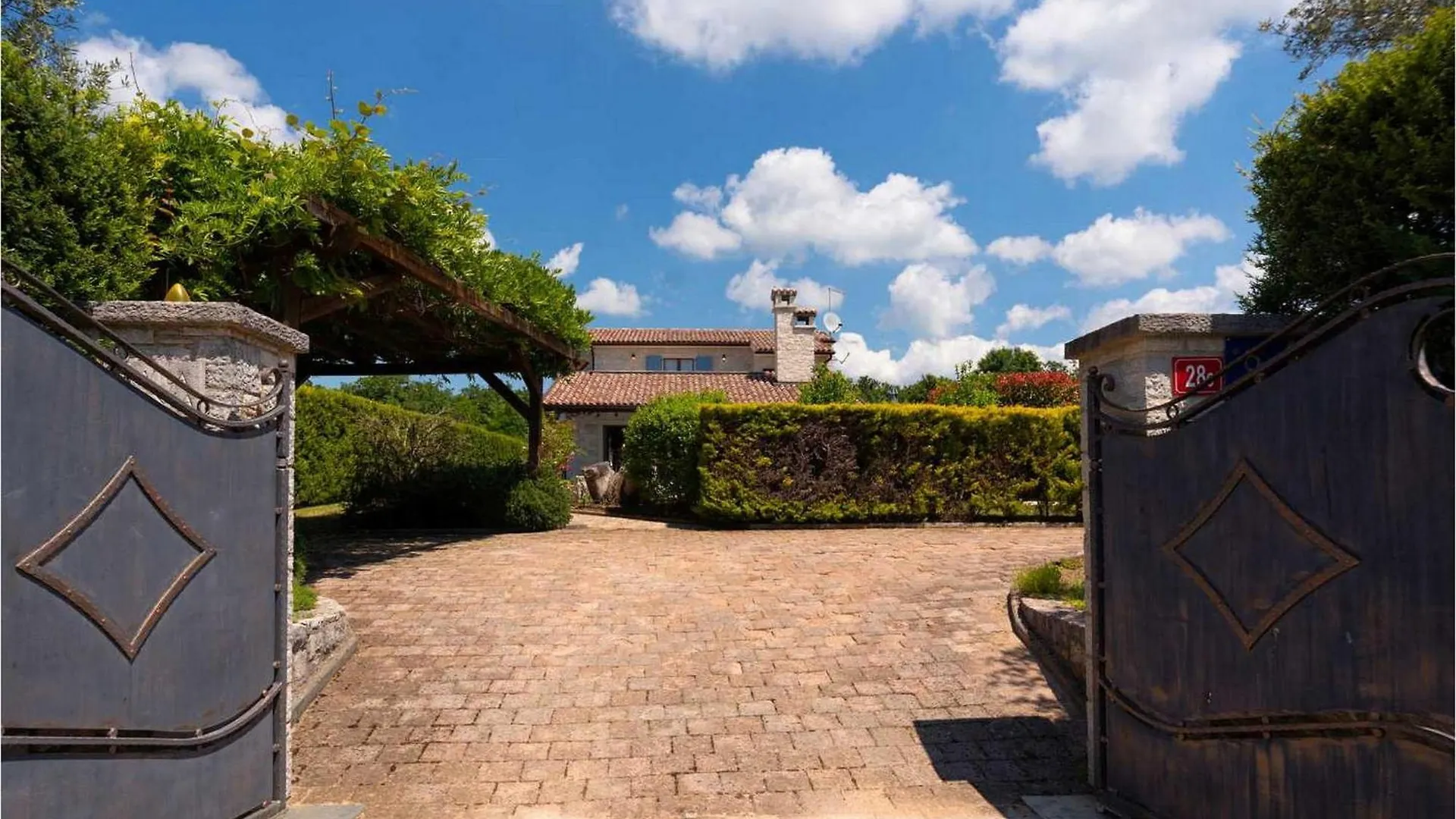 Holiday home House Anka Villa Tinjan Croatia