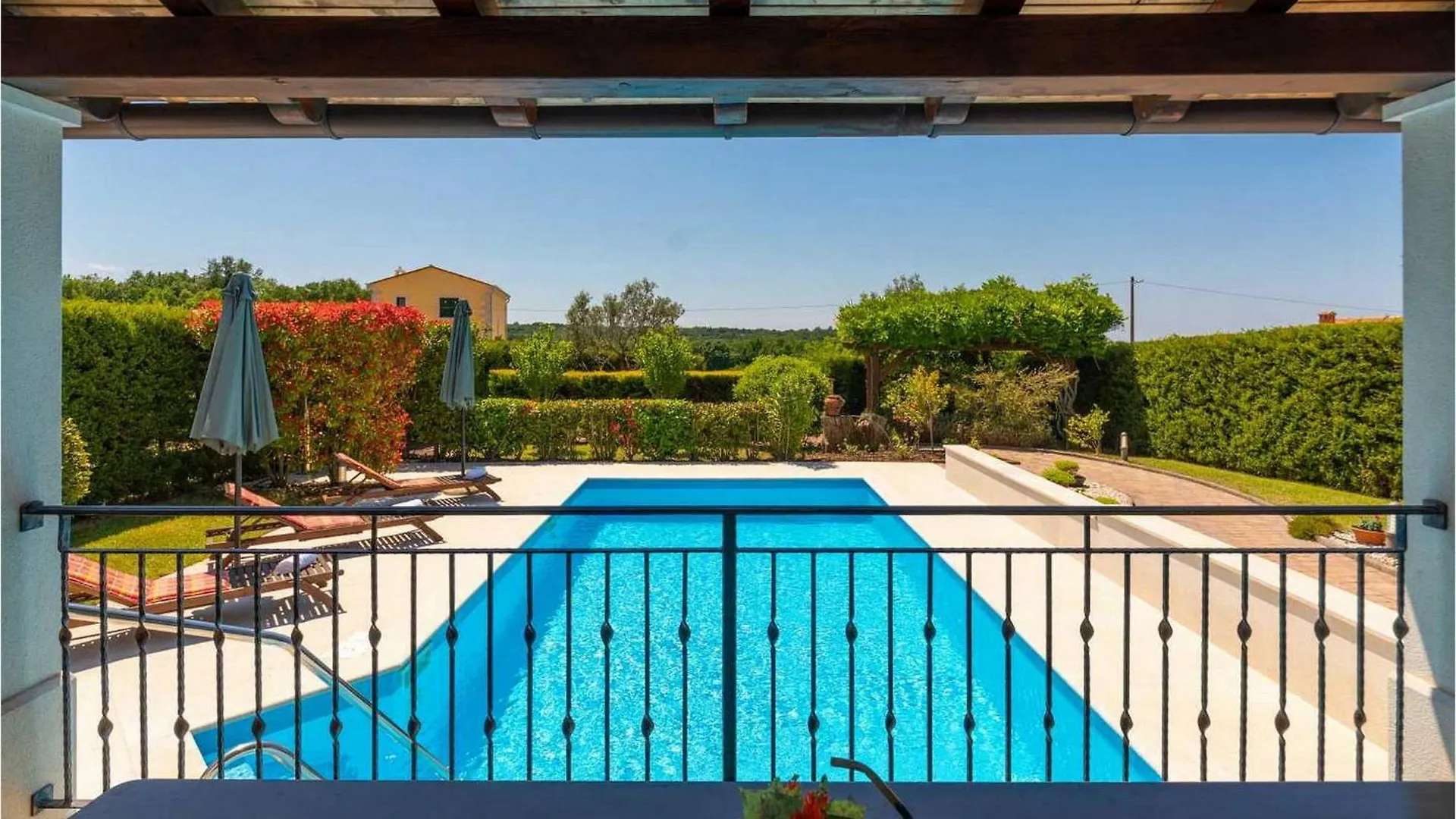 House Anka Villa Tinjan Holiday home