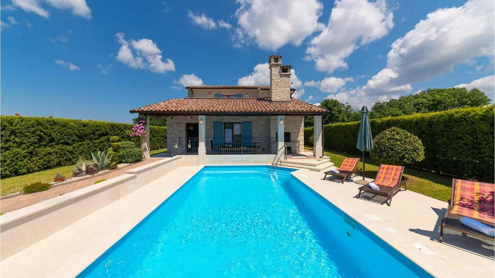 House Anka Villa Tinjan Holiday home
