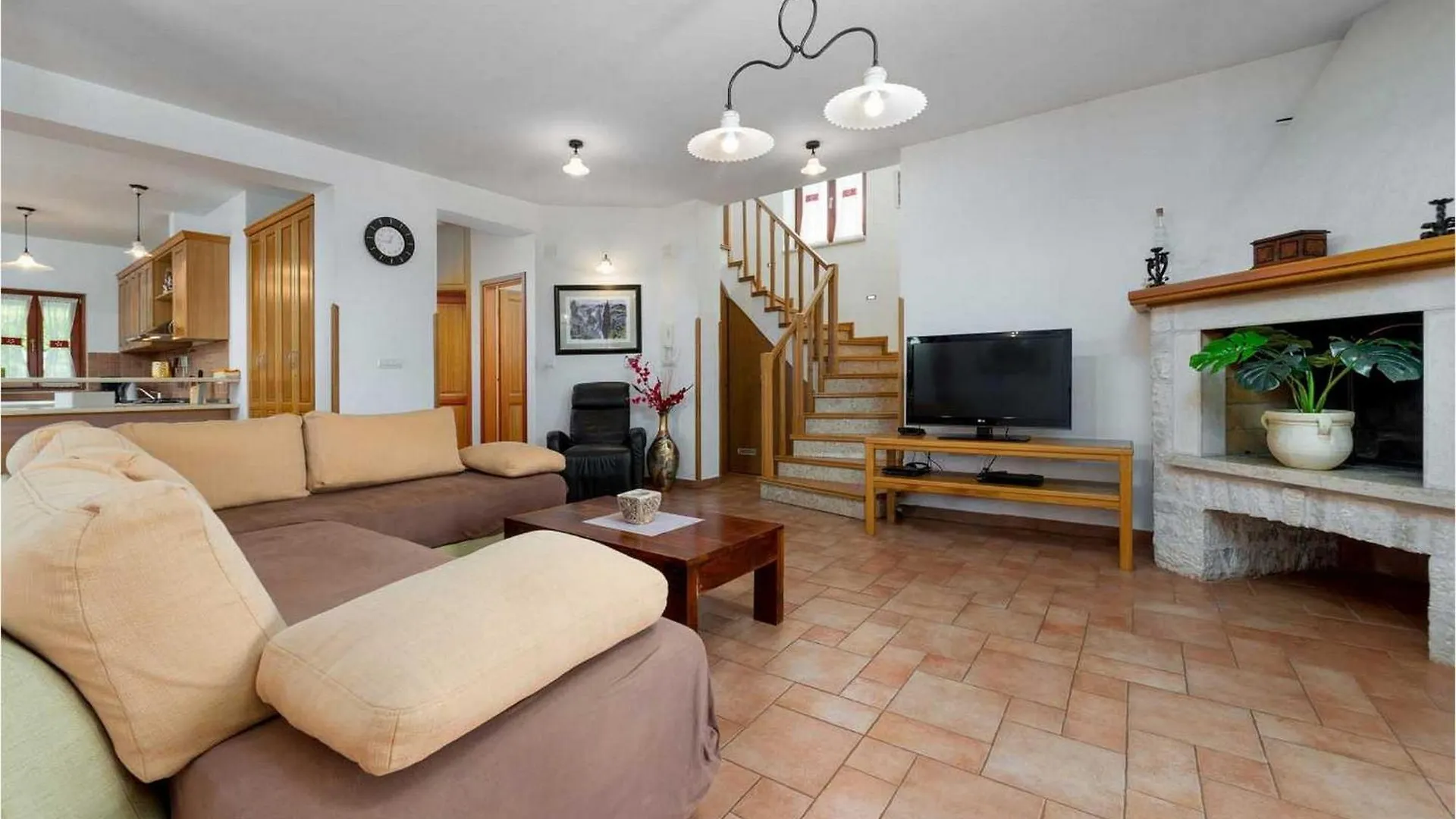 House Anka Villa Tinjan Holiday home