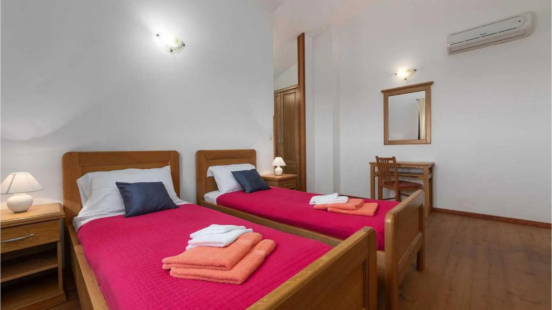 Vila House Anka Tinjan 0*,